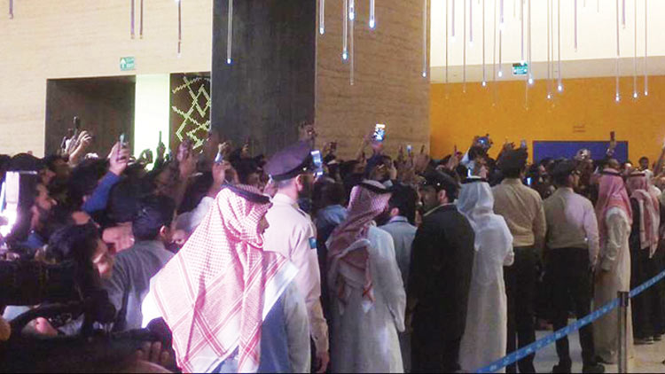 സൗദി ഹൃദയം കീഴടക്കി സൽമാൻ ഖാൻ