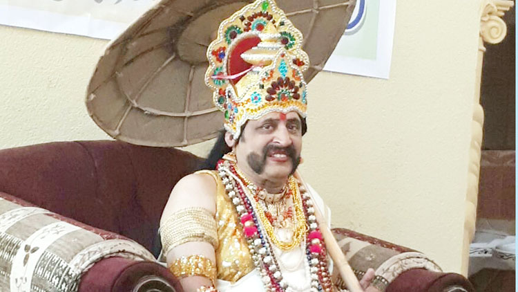 ഒാ​ണം അ​വ​സാ​നി​ക്കു​ന്നി​ല്ല; ജേ​ക്ക​ബ്​ വ​ർ​ഗീ​സിന്​ മാ​വേ​ലിയാകാൻ തിരക്കോട്​ തിരക്ക്​