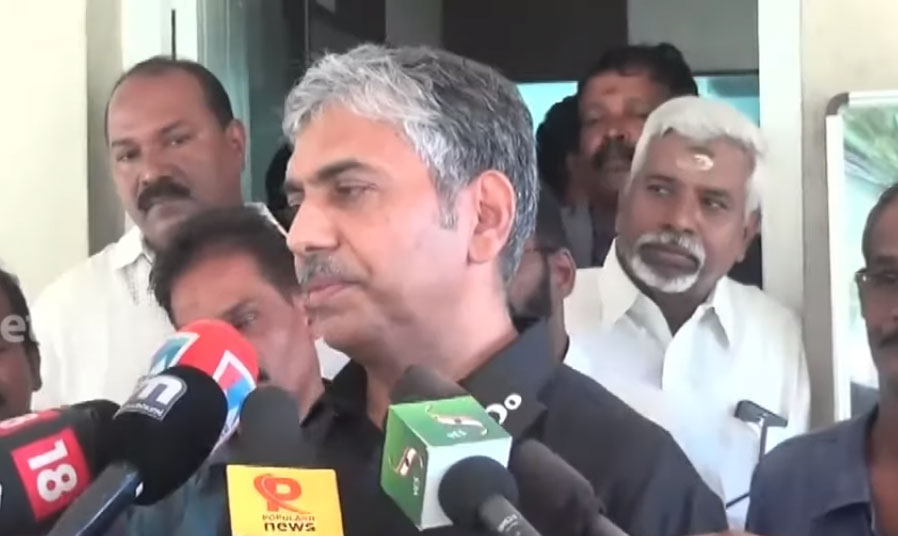 സ്രാവുകൾക്കൊപ്പമുളള നീന്തൽ അത്ര സുഖകരമല്ല: ജേക്കബ് തോമസ്