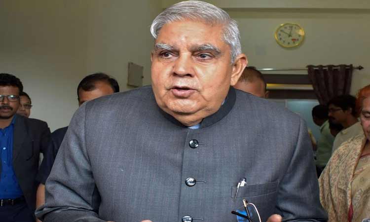 ജാദവ്പുർ സർവകലാശാലയിൽ ബംഗാൾ ഗവർണറെ തടഞ്ഞ് വിദ്യാർഥികൾ