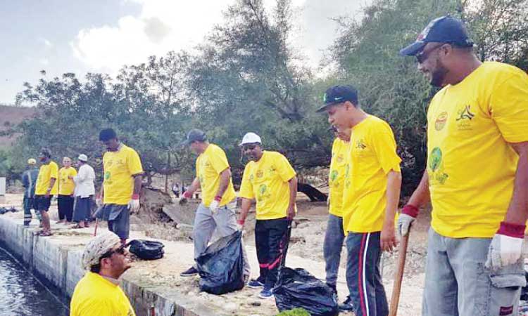 െഎ​ൻ ജ​ർ​സി​സി​െൻറ സൗ​ന്ദ​ര്യ​വ​ത്​​ക​ര​ണം: സ്വ​ദേ​ശി-​വി​ദേ​ശി​ക​ളു​ടെ നി​റ​ഞ്ഞ പ​ങ്കാ​ളി​ത്തം