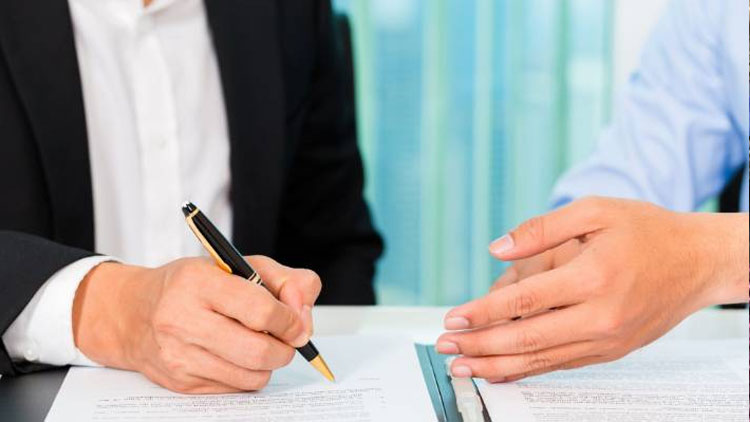 കോവിഡ്​ പ്രതിസന്ധി: ​ജോലി ഒാഫറിൽനിന്ന്​ ഐ.ടി, ഒാ​േട്ടാമൊബൈൽ കമ്പനികൾ പിന്മാറുന്നു