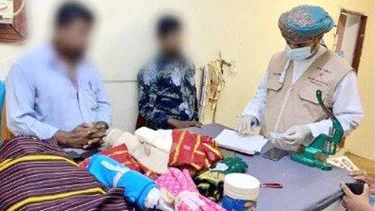 വീ​​ട്ടി​​ലി​​രു​​ന്ന്​ ത​​യ്യ​​ൽ ജോ​​ലി: വി​​ദേ​​ശി​​ക​​ൾ പി​​ടി​​യി​​ൽ