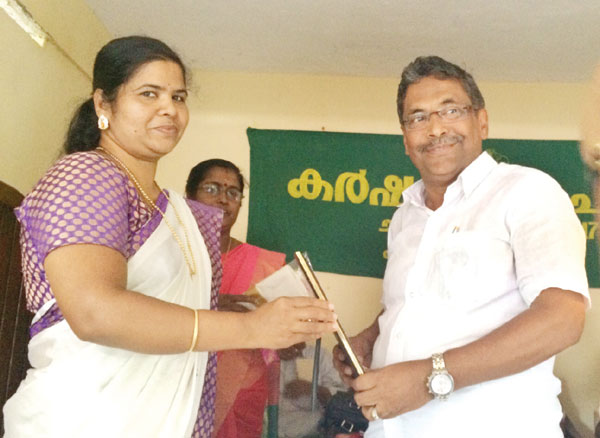 പ്രവാസി മലയാളിക്ക് നാട്ടില്‍ കാര്‍ഷിക പുരസ്കാരം