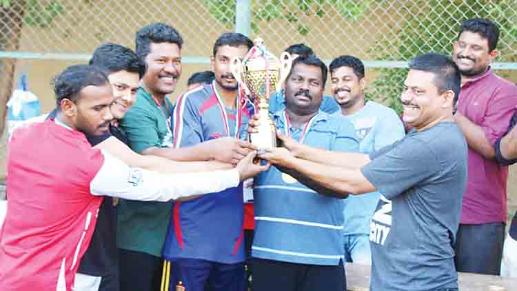 ഫു​ട്ബാ​ൾ ഷൂ​ട്ടൗ​ട്ട് മ​ത്സ​രം സം​ഘ​ടി​പ്പി​ച്ചു