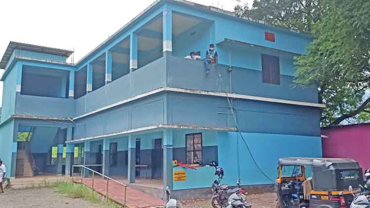 കാ​ളി​കാ​വി​ൽ മ​റ്റൊ​രു ക്വാ​റ​ൻ​റീ​ൻ കേ​ന്ദ്രം കൂ​ടി ഒ​രു​ക്കു​ന്നു