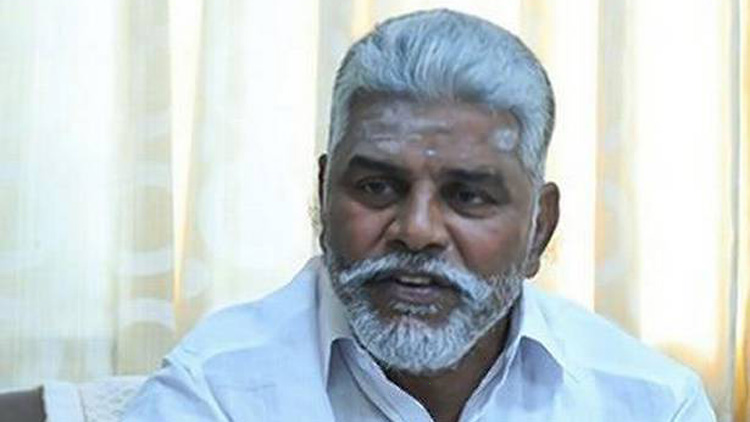 പുതുച്ചേരി മന്ത്രിയുടെ മൊബൈൽ ഫോൺ ബൈക്കിലെത്തിയവർ തട്ടിയെടുത്തു