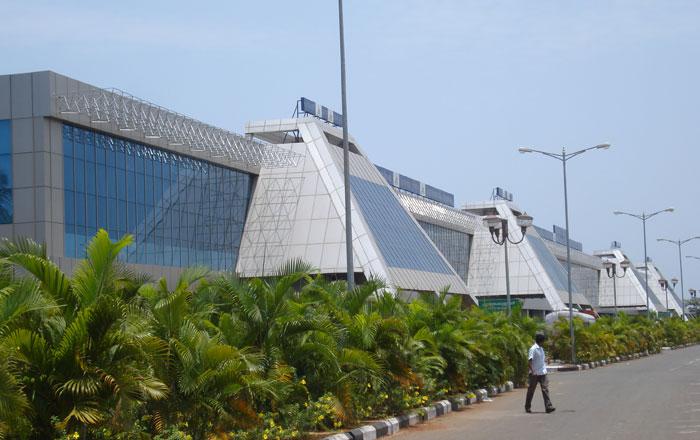 കരിപ്പൂരിൽ വിമാനം മണിക്കൂറുകളോളം വൈകി