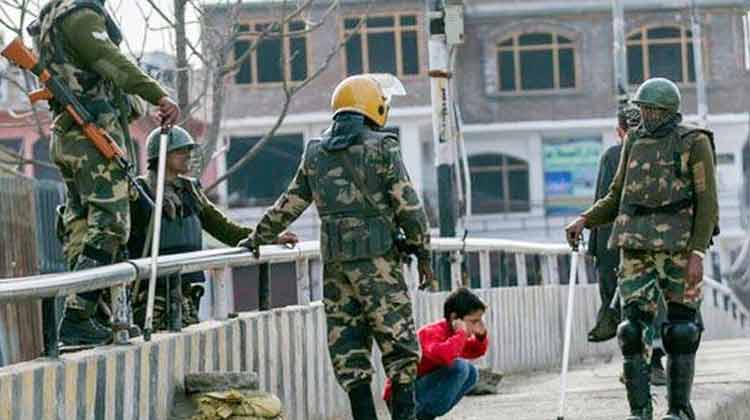 kashmir-children-and-army-280819.jpg