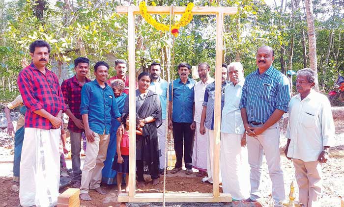 ശാന്തി സത്യ​െൻറ ‘അം’ അക്ഷരവീടിന്​ കട്ടിള വെച്ചു