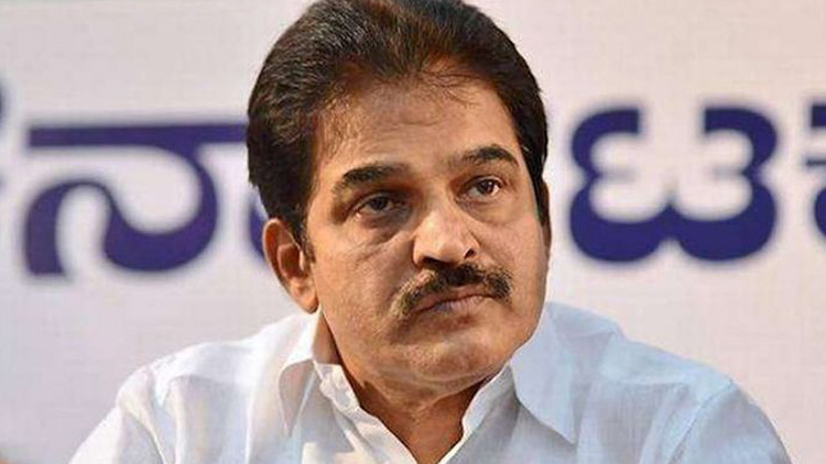 വന്ദേ ഭാരത്​ മിഷൻ കൊള്ള, പിടിപ്പുകേട് ​–വേണുഗോപാൽ