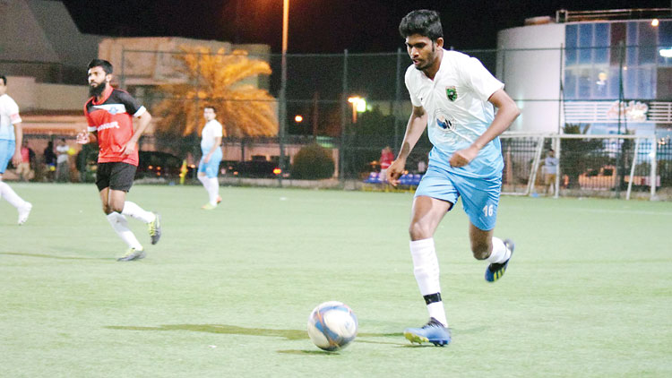 കെ​ഫാ​ക് അ​ന്ത​ർ​ജി​ല്ല ഫു​ട്​​ബാ​ൾ: ക​ലാ​ശ​പ്പോ​രാ​ട്ട​ത്തി​ല്‍  ക​ണ്ണൂ​ര്‍ തൃ​ശൂ​രി​നെതിരെ