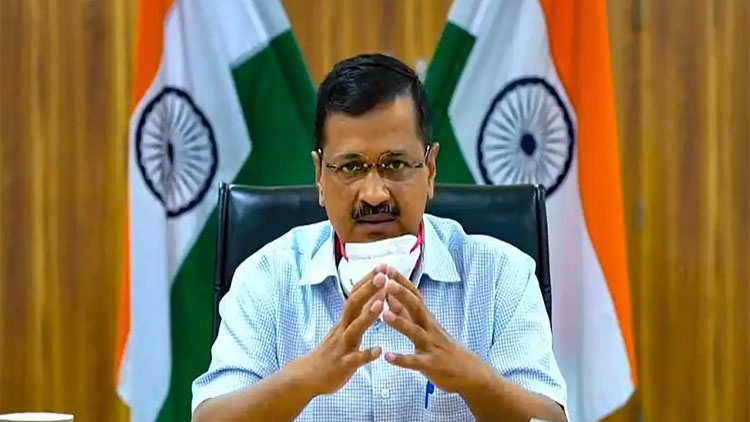 ഇന്ധന വിലയിൽ കെജ്രിവാളിെൻറ ‘സർജിക്കൽ സ്ട്രൈക്ക്’; ഡൽഹിയിൽ ഡീസൽ വില എട്ട് രൂപ കുറയും ഇന്ധന വിലയിൽ കെജ്രിവാളിെൻറ ‘സർജിക്കൽ സ്ട്രൈക്ക്’; ഡൽഹിയിൽ ഡീസൽ വില എട്ട് രൂപ കുറയും