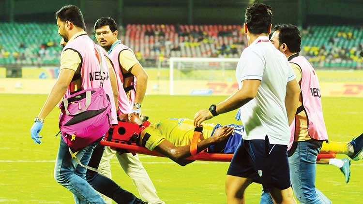 kerala-blasters-injury