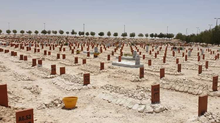 പി​റ​ന്ന മ​ണ്ണ്​ മു​ഖം​തി​രി​ച്ചു; ഒ​ടു​വി​ൽ ഖാ​ദ​ർ ഹാ​ജി​യെ  പ്ര​വാ​സി​മ​ണ്ണ് ഏ​റ്റു​വാ​ങ്ങി