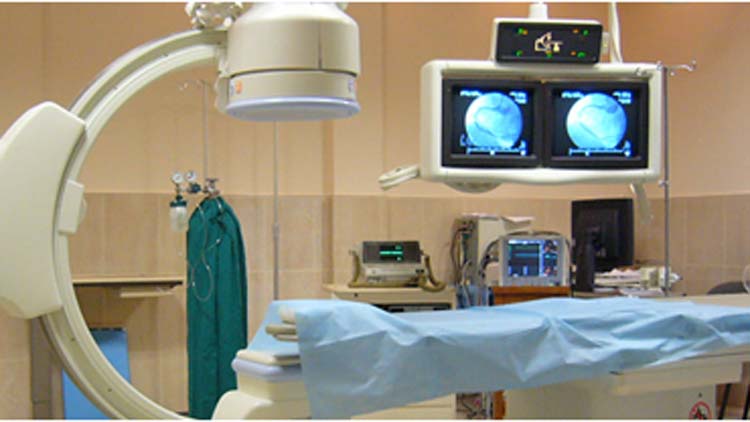 വിമാനയാത്രക്കിടെ ശ്വാസതടസ്സം; സമയോചിത ഇടപെടൽ തുണയായി