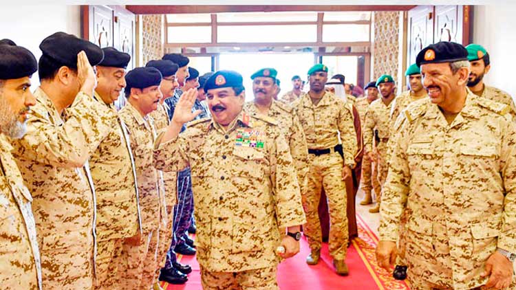 കോ​വി​ഡ്-19: ബി.ഡി.എഫി​െൻറ സേവനങ്ങൾ മഹത്തരം –ഹമദ്​ രാജാവ്