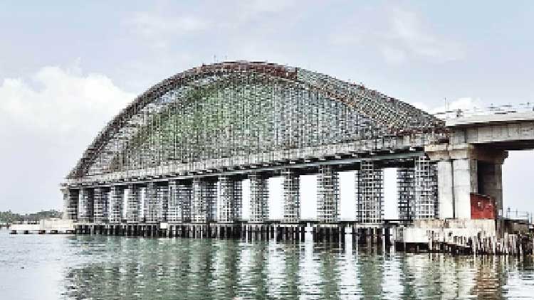 അഴീക്കൽ –വലിയഴീക്കൽ പാലം എന്ന് യാഥാർഥ്യമാകും?