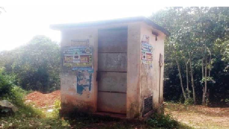 ലക്ഷങ്ങൾ ചെലവിട്ട കുടിവെള്ളപദ്ധതി നിലച്ചു; നോക്കുകുത്തിയായി പമ്പ് ഹൗസ്