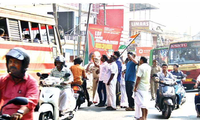 ഹർത്താൽ പൂർണം; ജനം വലഞ്ഞു