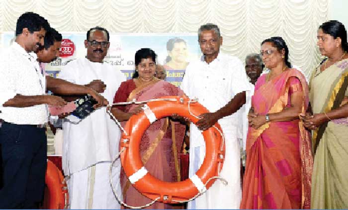 മത്സ്യത്തൊഴിലാളികളുടെ സുരക്ഷ:  ആധുനിക സംവിധാനങ്ങള്‍ ഏര്‍പ്പെടുത്തും –മന്ത്രി