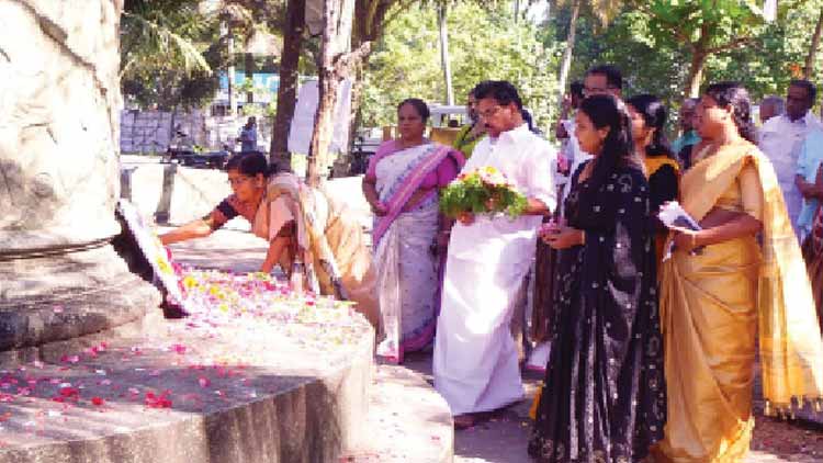 സൂ​നാ​മി ദു​ര​ന്ത വാ​ർ​ഷി​കം:  തീരദേശത്തുനിന്ന്​ മാറ്റിപ്പാർപ്പിക്കുന്നവരുടെ വീട് നിർമാണത്തിനായി 1398 കോടി അനുവദിച്ചു –മന്ത്രി