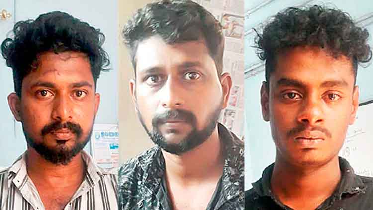 മാരകായുധങ്ങളുമായെത്തി പിതാവിനെയും മകനെയും ആക്രമിച്ചു