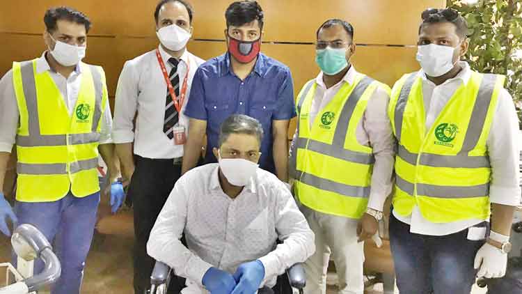 കെ.​എം.​സി.​സി തു​ണ​യാ​യി; തു​ട​ർ​ചി​കി​ത്സ​ക്ക്​ അ​ബ്​​ദു​ല്‍ ഗ​ഫൂ​ർ നാ​ട്ടി​ലേ​ക്ക് തി​രി​ച്ചു