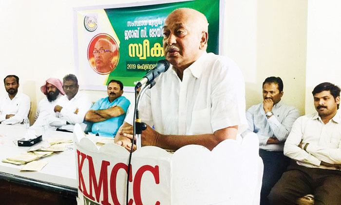 രാജ്യം കാക്കുന്ന ഭടന്മാർ  നാടിെൻറ ശക്തി -സി മോയിൻകുട്ടി