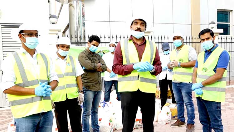 ഫി​ലി​പ്പി​നോ കു​ടും​ബ​ങ്ങ​ൾ​ക്ക്  കെ.​എം.​സി.​സി​യു​ടെ കൈ​ത്താ​ങ്ങ്