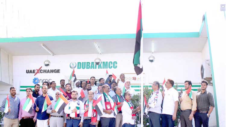 ദു​ബൈ കെ.​എം.​സി.​സി യു.​എ.​ഇ പ​താ​ക​ദി​നം ആ​ഘോ​ഷി​ച്ചു
