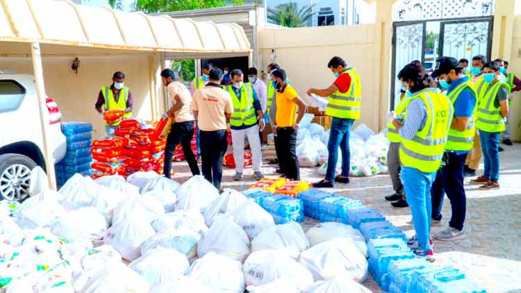 കോ​വി​ഡ് കാ​ല​ത്തെ കാ​രു​ണ്യ​ത്താ​ൽ നി​റ​ച്ച് അ​ബൂ​ദ​ബി കെ.​എം.​സി.​സി