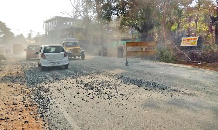 ഗതാഗത കുരുക്കും പൊടിശല്യവും ഇനിയും എത്രനാൾ സഹിക്കണം