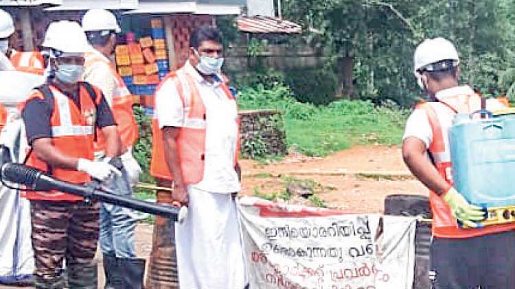 കൊ​ണ്ടോ​ട്ടി മ​ത്സ്യ​മാ​ർ​ക്ക​റ്റ് ജ​ന​വാ​സം കു​റ​ഞ്ഞി​ട​ത്തേ​ക്ക് മാ​റ്റ​ണ​മെ​ന്ന്