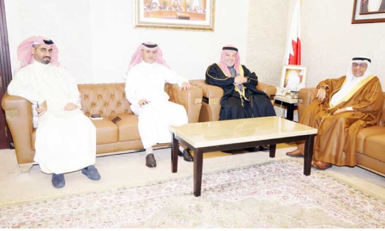 ജ​അ്ഫ​രീ ഒൗ​ഖാ​ഫി​െൻറ പ്ര​വ​ര്‍ത്ത​ന​ങ്ങ​ള്‍ പ്ര​ശം​സ​നീ​യം –മ​ന്ത്രി