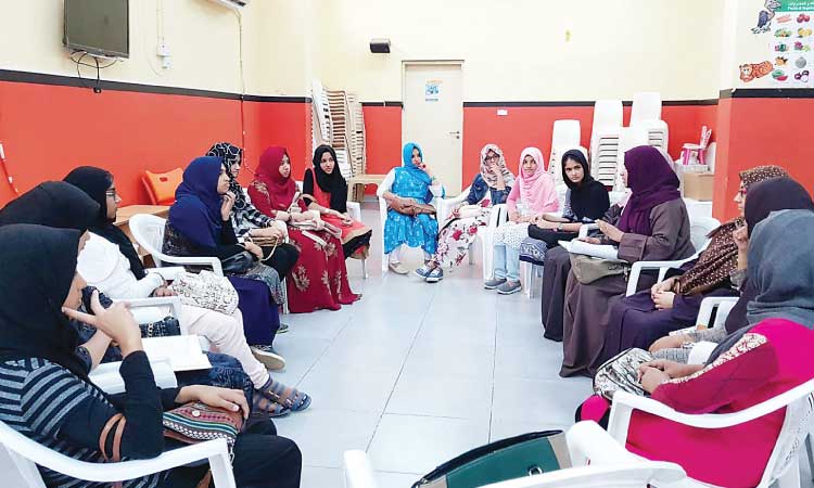 പെ​ൺ​കൂ​ട്ടാ​യ്​​മ​യൊ​രു​ക്കി ​െഎവ അ​ബൂ​ഹ​ലീ​ഫ ഏ​രി​യ