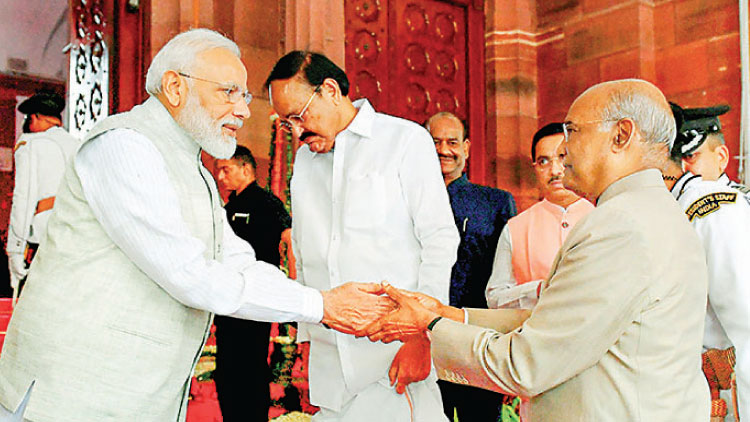 വ്യ​വ​സാ​യ, ചി​ല്ല​റ വ്യാ​പാ​ര ന​യം ഉ​ട​ൻ –രാ​​ഷ്​​ട്രപ​​തി