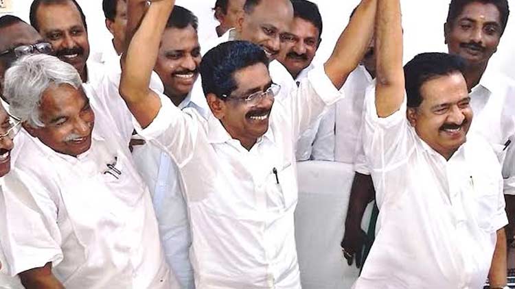 ജംബോ പട്ടികക്ക്​ വീണ്ടും കട്ട്​; കോ​ൺ​ഗ്ര​സി​ലെ ഭാ​ര​വാ​ഹി ച​ർ​ച്ച ‘അ​ന​ന്തം, അ​ജ്​​ഞാ​തം, അ​വ​ർ​ണ​നീ​യം’