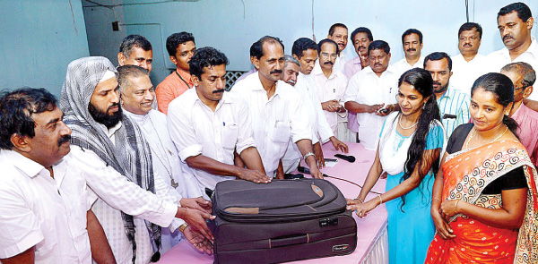 അനുമോള്‍ക്കും സനല്‍ചന്ദ്രനും കാഞ്ഞിരപ്പള്ളി സമാഹരിച്ചത് 74.49 ലക്ഷം