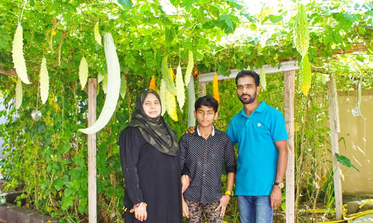 മനസ്സുണ്ടെങ്കിൽ വിളവ്​ റെഡി; മരുഭൂമിയിൽ ഇസ്മായിലി​െൻറ കൃഷിപാഠം