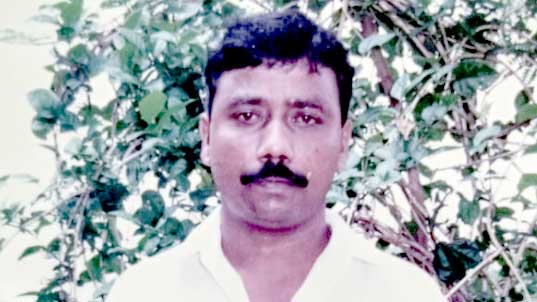 പ​നി​ബാ​ധി​ച്ച് ചി​കി​ത്സ​യി​ലാ​യി​രു​ന്ന  മ​ല​യാ​ളി തൂ​ങ്ങി​മ​രി​ച്ച നി​ല​യി​ൽ