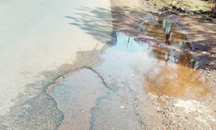 കാ​സ​ർ​കോ​ട്​ ​െപെപ്പുപൊട്ടൽ തുടർക്കഥ;  ജല​വി​ത​ര​ണം പ്ര​തി​സ​ന്ധി​യി​ലാ​കും