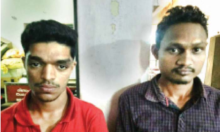 കക്കൂസ് മാലിന്യം പുഴയിൽ തള്ളവെ രണ്ടുപേർ പിടിയിൽ