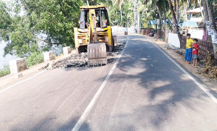 പുഴയെടുക്കുന്ന ഓർച്ച റോഡ് പുനരുദ്ധാരണം തുടങ്ങി