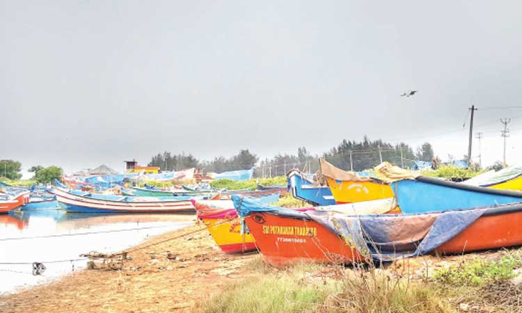 ​േഫാനി ചുഴലിക്കാറ്റ്:  തീരമേഖല ജാഗ്രതയിൽ; കസബ കടലിൽ ബോട്ടുകൾ ഇറങ്ങിയില്ല