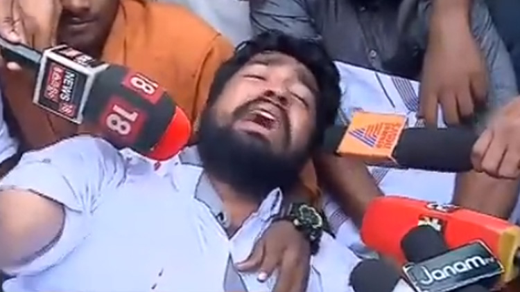 യൂനിവേഴ്​സിറ്റി കോളജിന്​ മുന്നിൽ എസ്​.എഫ്​.​െഎ-കെ.എസ്​.യു തെരുവുയുദ്ധം