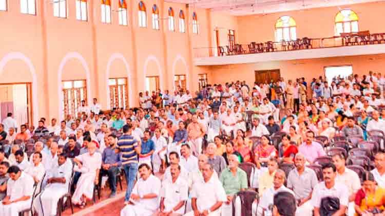 റീസര്‍​വേ അപാകത പരിഹരിച്ച് അദാലത്; 1027 പേരുടെ തോട്ടം പുരയിടമാകും