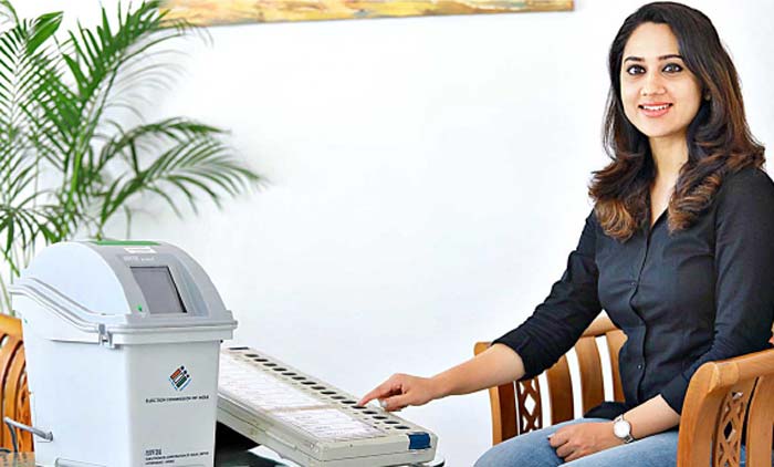 ലക്ഷ്യം നൂറുശതമാനം പോളിങ്​; പ്രചാരകയായി നടി മിയ