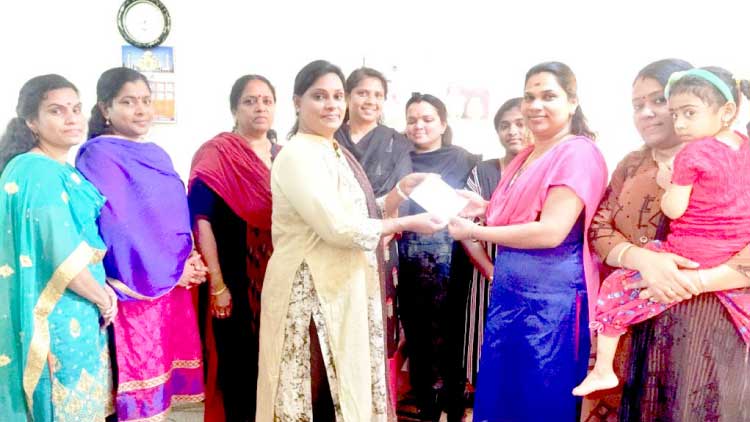 വ​യ​നാ​ടി​ന​ു കൂ​ട്ടു​കു​ടും​ബം‌ കൂ​ട്ടാ​യ്മ​യു​ടെ സ​ഹാ​യം