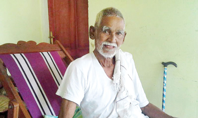 ശമ്പളമില്ല, അഞ്ച് രൂപ സിറ്റിങ് ഫീ